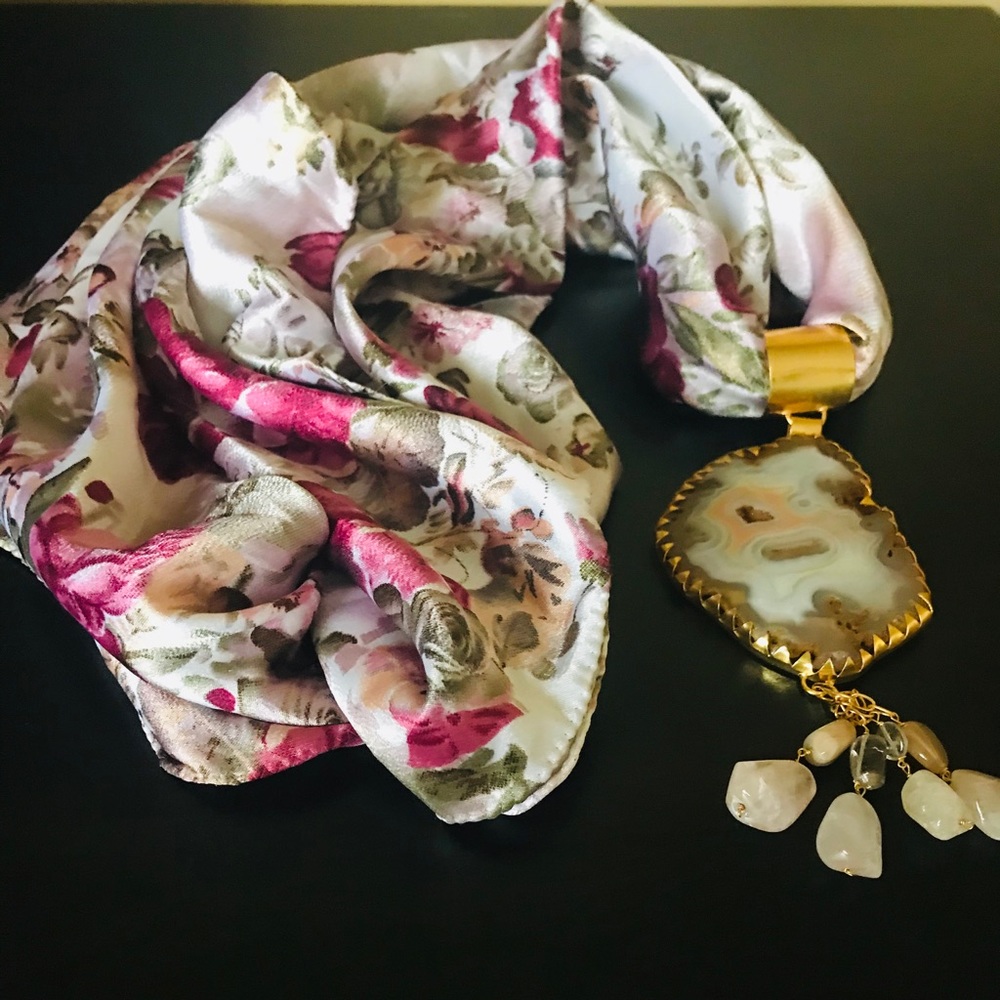 Scarf necklace